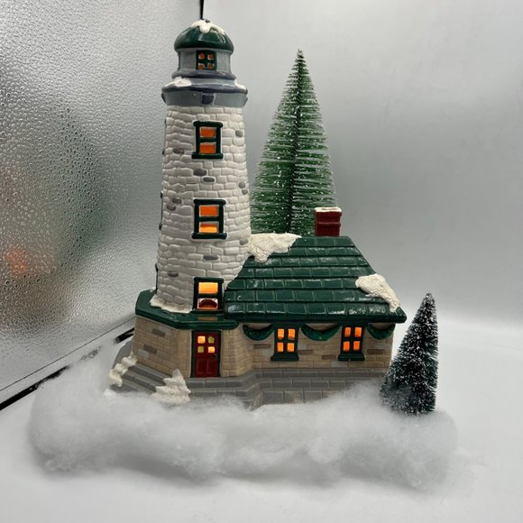 Vintage Department 56 Snow Village Collection Lighthouse Light Up Holiday Decor - Picture 3 of 16
